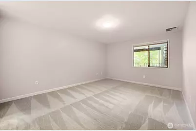 3100 W Commodore Way #305, Seattle, WA 98199 - Photo 23