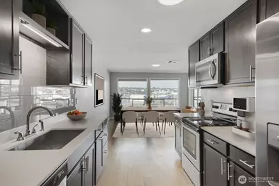 3100 W Commodore Way #305, Seattle, WA 98199 - Photo 21