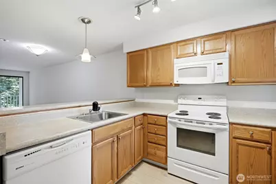 25131 98th Place S #B205, Kent, WA 98030 - Photo 5
