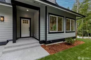 21649 Clear Lake Blvd SE, Yelm, WA 98597 - Photo 3