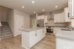 21649 Clear Lake Blvd SE, Yelm, WA 98597 - Photo 9