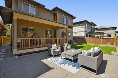 4020 235th Place SE, Sammamish, WA 98075 - Photo 35