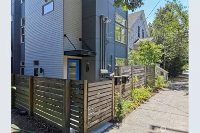 310 21st Avenue #A, Seattle, WA 98122 - Photo 31