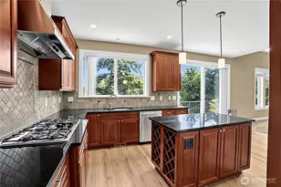 6916 50th St W, University Place, WA 98467 - Photo 7
