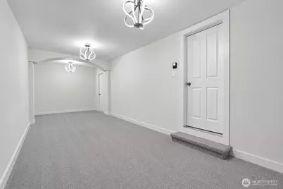 6916 50th St W, University Place, WA 98467 - Photo 13