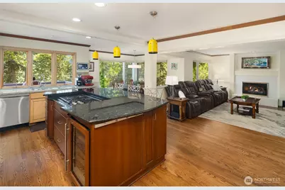7066 92nd Avenue SE, Mercer Island, WA 98040 - Photo 13