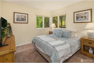 7066 92nd Avenue SE, Mercer Island, WA 98040 - Photo 25