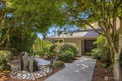 7066 92nd Avenue SE, Mercer Island, WA 98040 - Photo 3