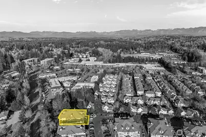 560 225th Lane NE #B202, Sammamish, WA 98074 - Photo 25