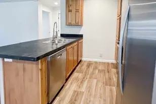 1603 Park Ave, Raymond, WA 98577 - Photo 7