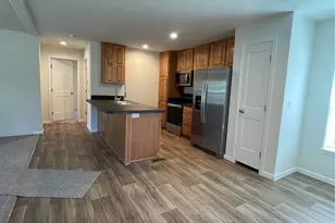 1603 Park Ave, Raymond, WA 98577 - Photo 11