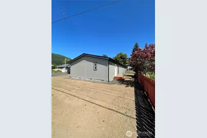 1603 Park Avenue, Raymond, WA 98577 - Photo 25