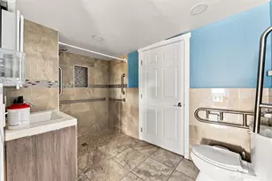 243 E 61st St, Tacoma, WA 98404 - Photo 7