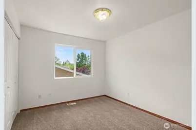 18663 Rainier View Road SE, Monroe, WA 98272 - Photo 19