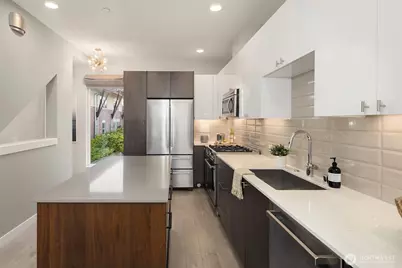 1644 B 20th Avenue, Seattle, WA 98122 - Photo 9