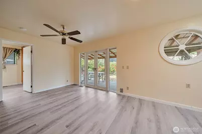 3811 S 239th Street, Kent, WA 98032 - Photo 15