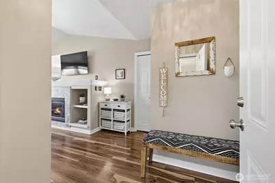800 96th Avenue NE #J202, Lake Stevens, WA 98258 - Photo 9