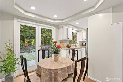 936 165th Avenue SE, Bellevue, WA 98008 - Photo 7