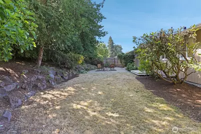 936 165th Avenue SE, Bellevue, WA 98008 - Photo 31