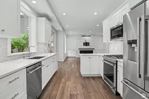 25506 SE 41st Ct, Sammamish, WA 98029 - Photo 11