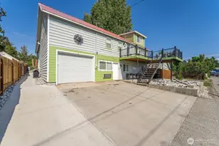 703 Boetzkes Ave, Manson, WA 98831 - Photo 3