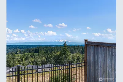 1379 Baker Heights Loop, Bremerton, WA 98312 - Photo 5