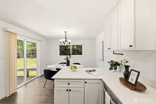 12042 14th Avenue Northeast, Seattle, WA 98125 - Photo 11