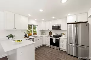 12042 14th Avenue Northeast, Seattle, WA 98125 - Photo 9