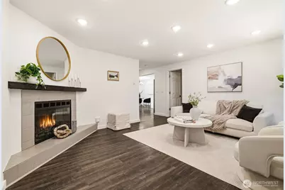 12042 14th Avenue NE, Seattle, WA 98125 - Photo 3
