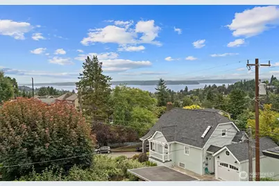 4045 44th Avenue SW, Seattle, WA 98116 - Photo 1