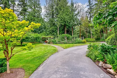 8724 NE Laughing Salmon Lane, Bainbridge Island, WA 98110 - Photo 37
