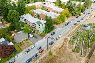 712 N 143rd St, Seattle, WA 98133 - Photo 9