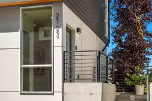 2723 Yale Terrace Ave E, Seattle, WA 98102 - Photo 3