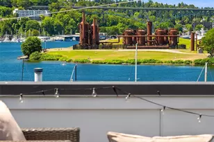 2723 Yale Terrace Ave E, Seattle, WA 98102 - Photo 21