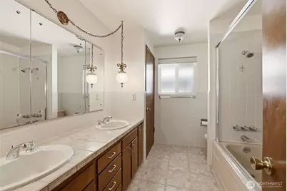 8957 188th Street SW, Edmonds, WA 98026 - Photo 19
