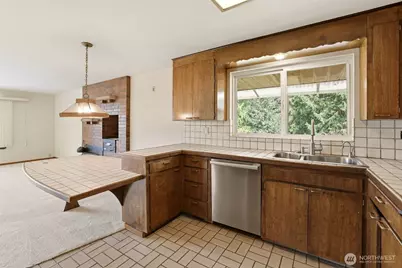 8957 188th Street SW, Edmonds, WA 98026 - Photo 9