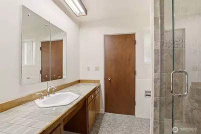 8957 188th Street SW, Edmonds, WA 98026 - Photo 23