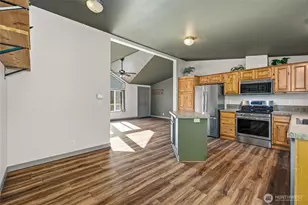 19643 Evergreen Ln, Sedro Woolley, WA 98284 - Photo 13