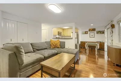 8240 126th Avenue NE #A101, Kirkland, WA 98033 - Photo 5