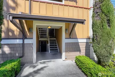 8240 126th Avenue NE #A101, Kirkland, WA 98033 - Photo 3