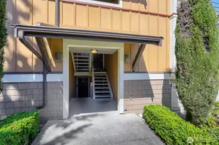 8240 126th Ave NE, Kirkland, WA 98033 - Photo 3