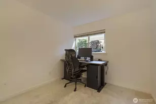 8240 126th Ave NE, Kirkland, WA 98033 - Photo 15