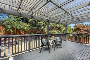 22202 Meridian Ave S, Bothell, WA 98021 - Photo 25