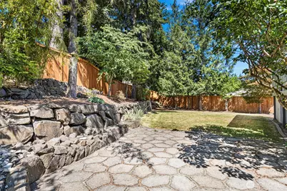 22202 Meridian Avenue S, Bothell, WA 98021 - Photo 23