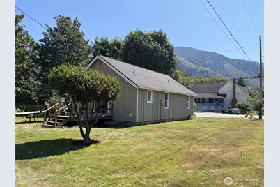 591 Maple Street, Hamilton, WA 98255 - Photo 5