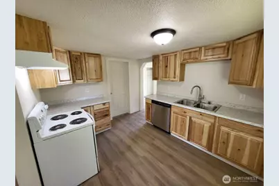 591 Maple Street, Hamilton, WA 98255 - Photo 9