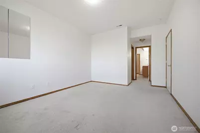 5210 S 3rd Avenue #B, Everett, WA 98201 - Photo 5