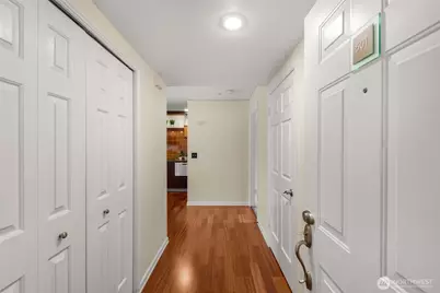 3028 Western Avenue #501, Seattle, WA 98121 - Photo 11
