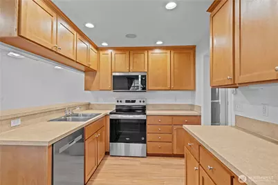 1002 8th Street NE, Auburn, WA 98002 - Photo 9