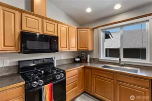 2611 10th St SW, Puyallup, WA 98373 - Photo 15